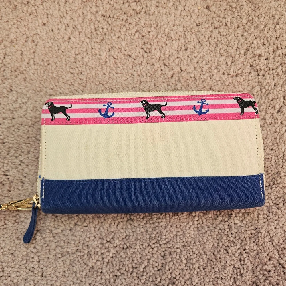 The Black Dog Martha's Vineyard Cape Cod Zip Around Wallet Pink Blue Cream